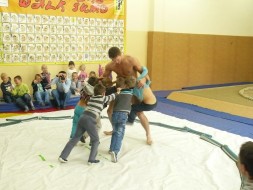 Przedszkolaki na dohyo Przedszkolaki na dohyo
