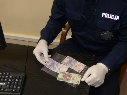 Włamywał się do szafek pracowniczych Włamywał się do szafek pracowniczych