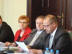 Realizują ideę ponadnarodowego partnerstwa Realizują ideę ponadnarodowego partnerstwa