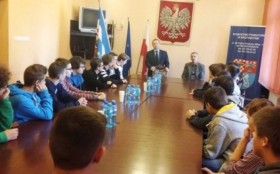 Lekcja wiedzy o społeczeństwie Lekcja wiedzy o społeczeństwie