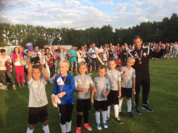 Święto futbolu dla najmłodszych Święto futbolu dla najmłodszych