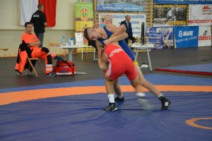 Zapasy  (23)